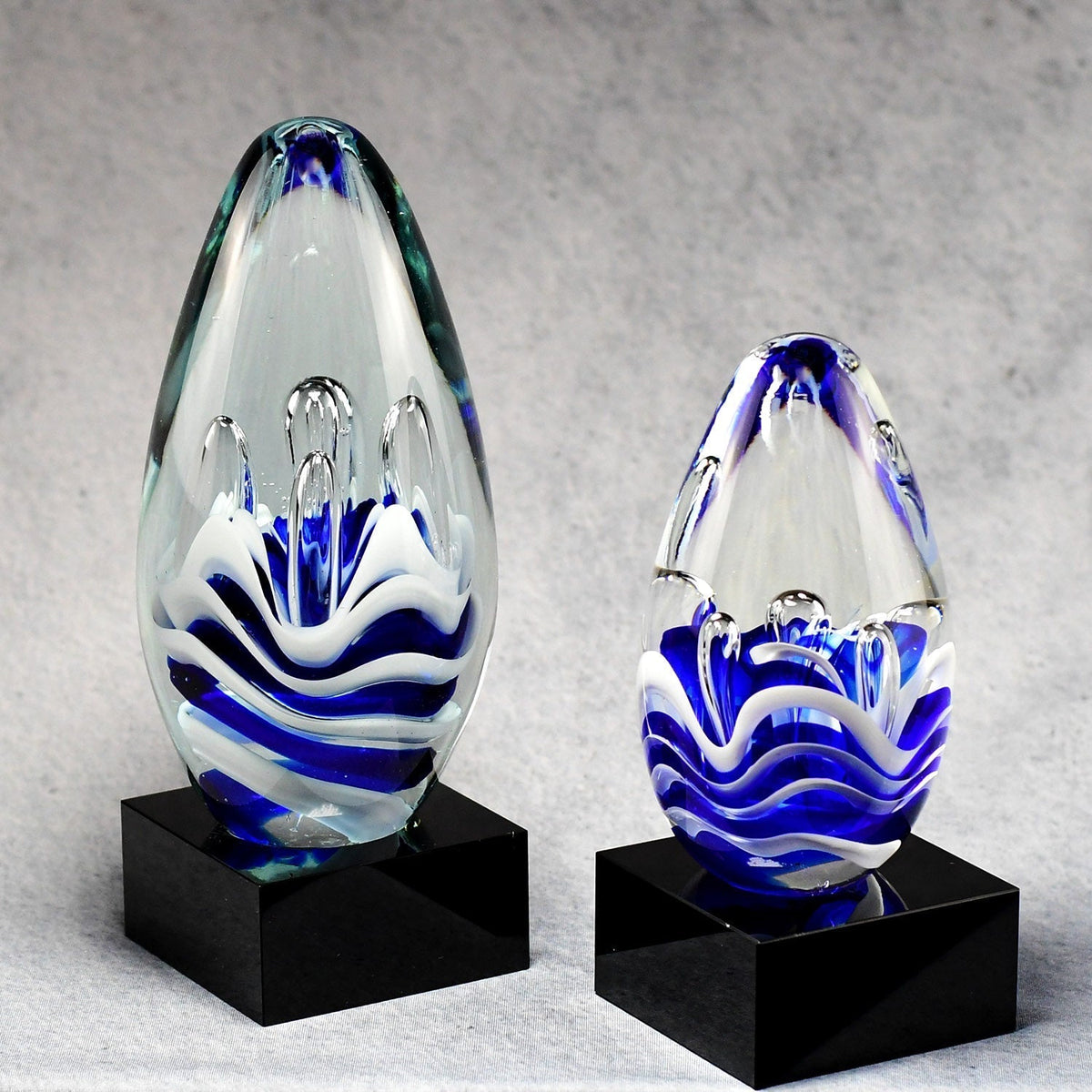 Blue And White Art Glass Egg | Global Recognition Inc