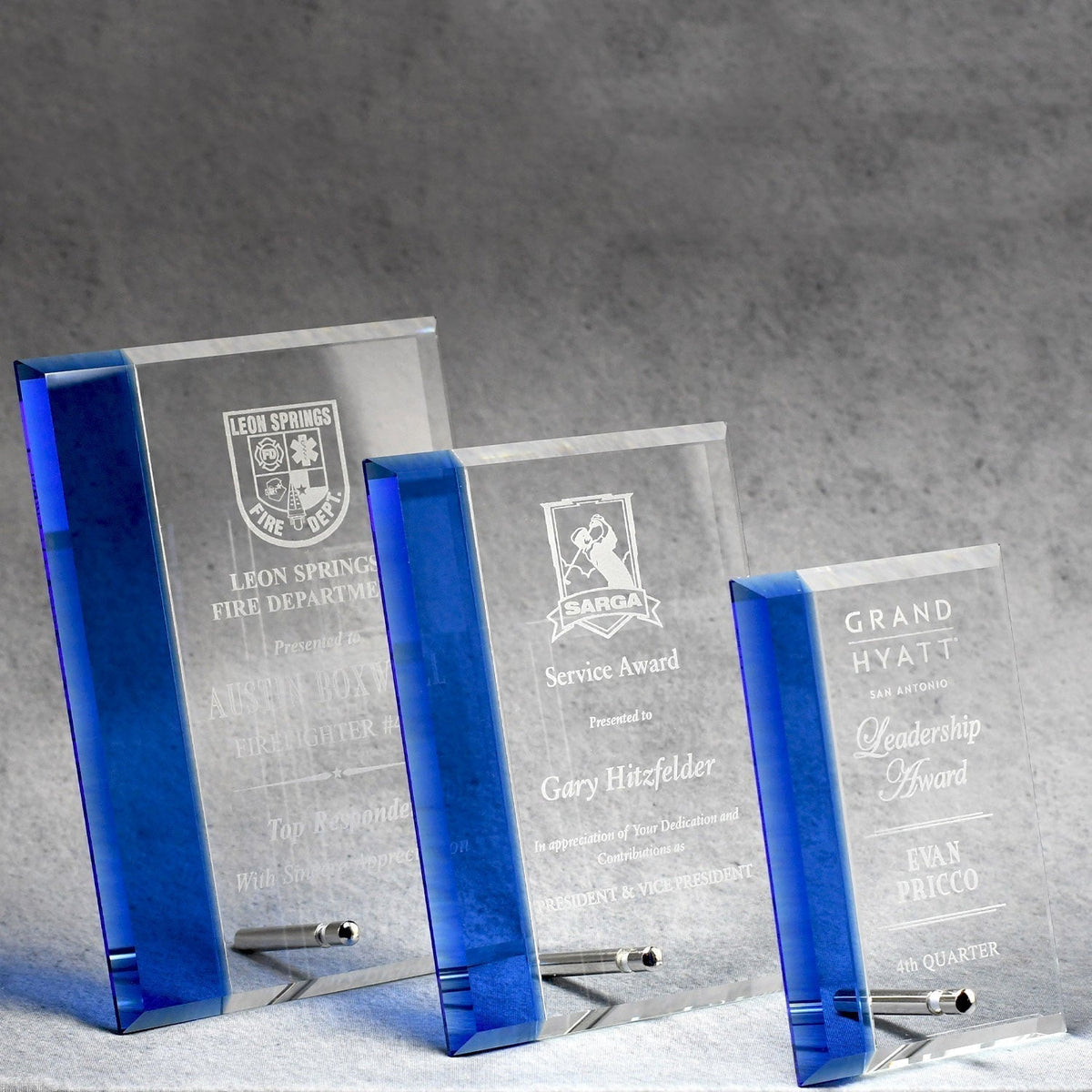 Economy Glass Plaque With Blue Accent | Global Recognition Inc