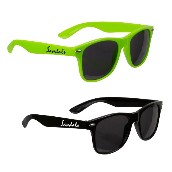 logoed sunglasses